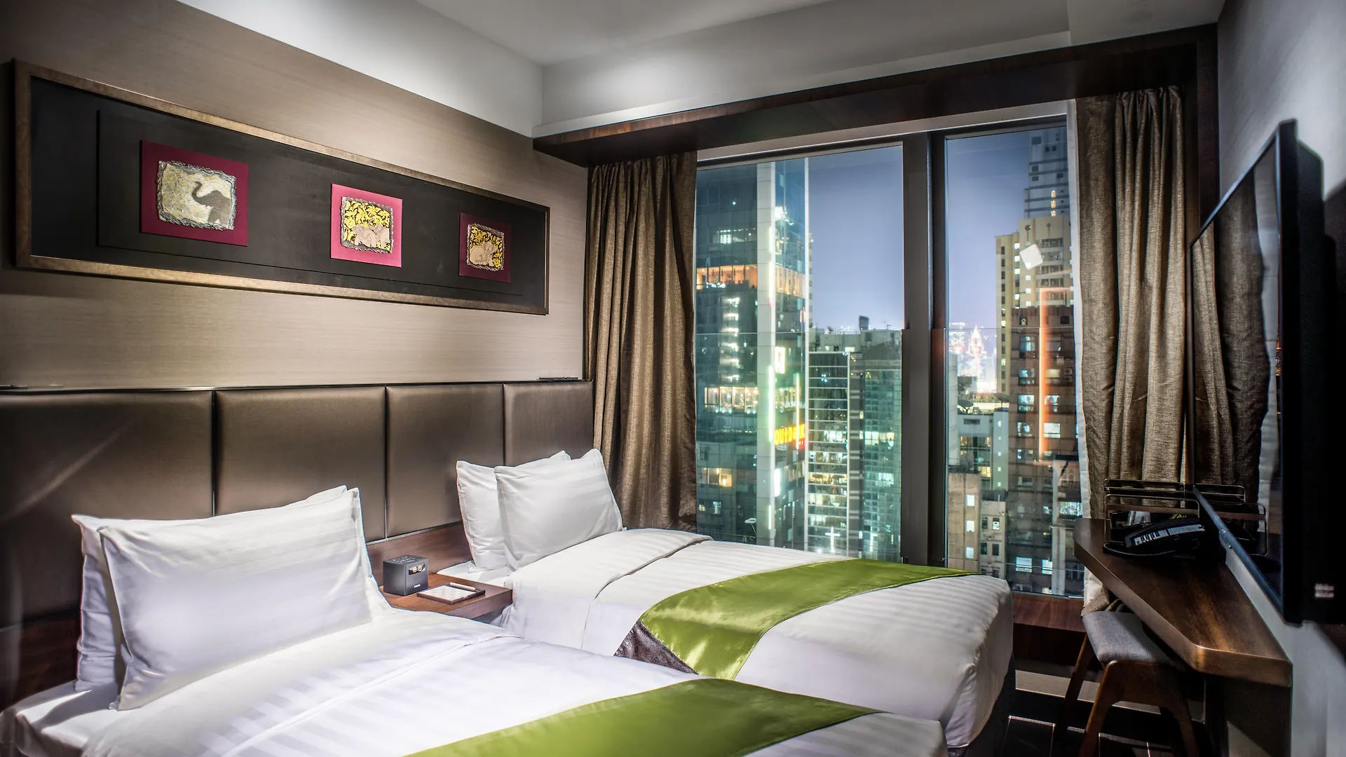 Soravit On Granville Hong Kong